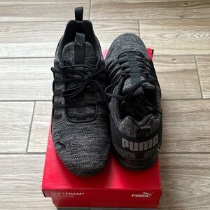 Puma Men's Charcoal and Black Sneakers